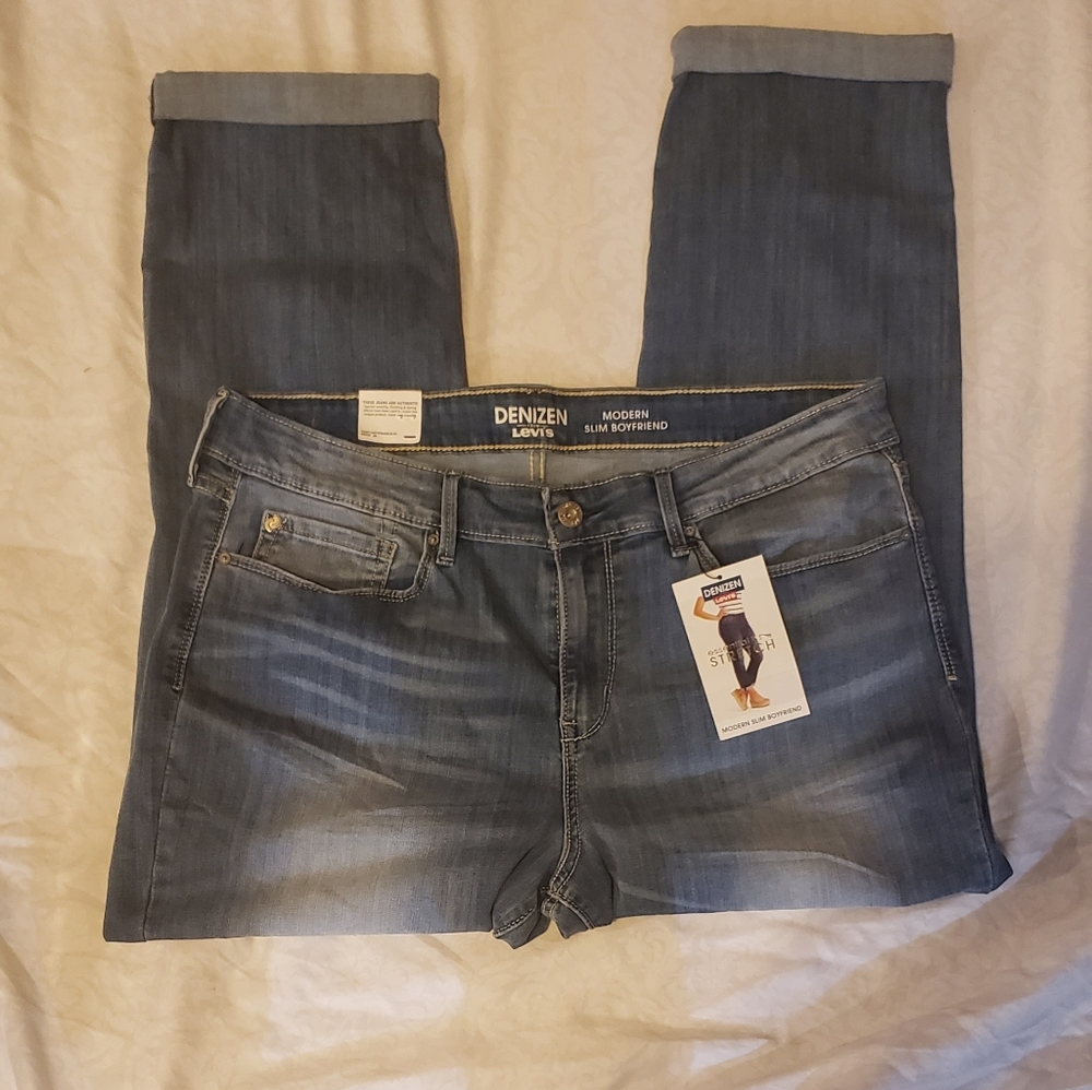 Women's Levi's